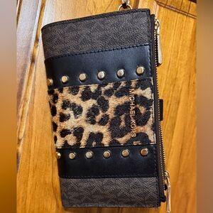 Michael Kors wristlet